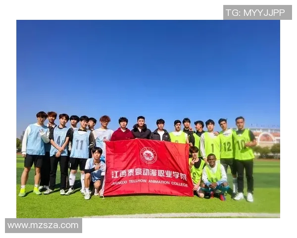 球星齐聚一堂共同合影展现足球荣耀与激情瞬间