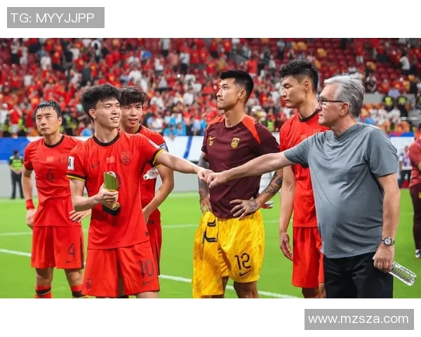 因踢足球被骂的球星究竟是谁 他为何饱受争议引发热议